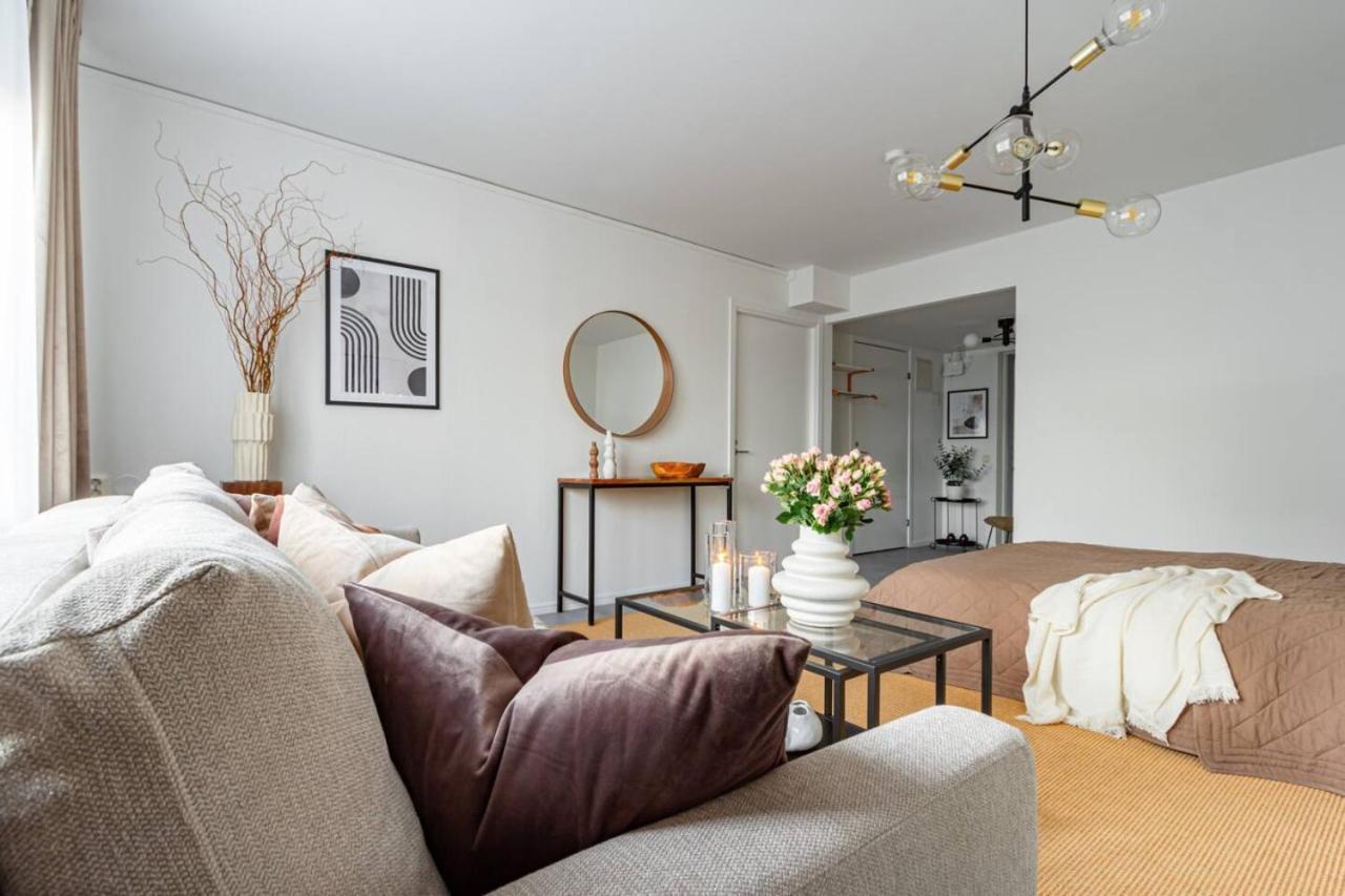Simple Studio In Trendy Soedermalm - Construction Work Stockholm Exteriör bild